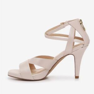 Adrienne Vittadini Xalt Sandal size 9.5